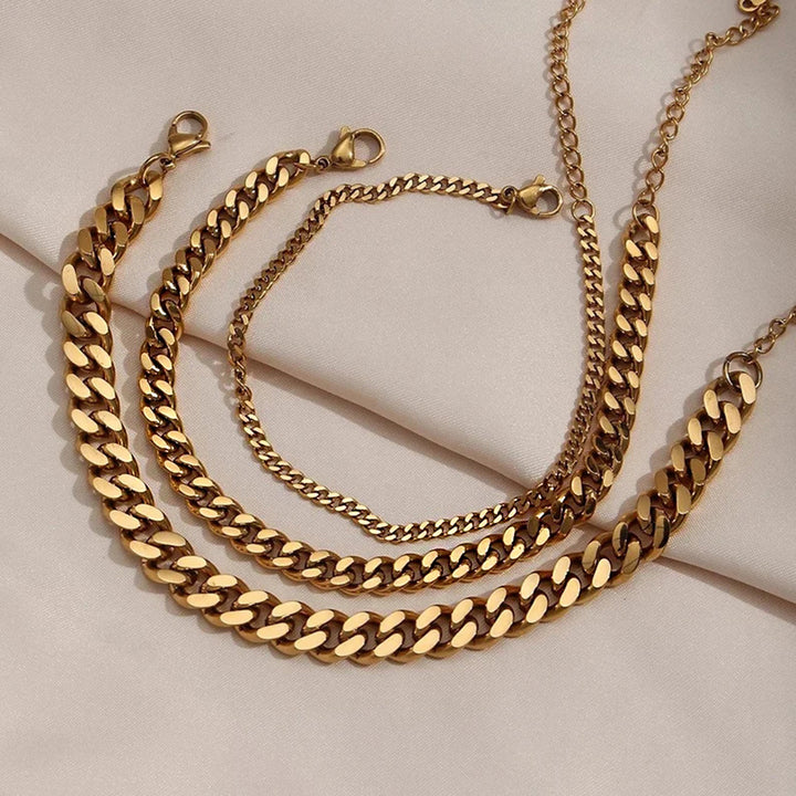 Solid gold link bracelets